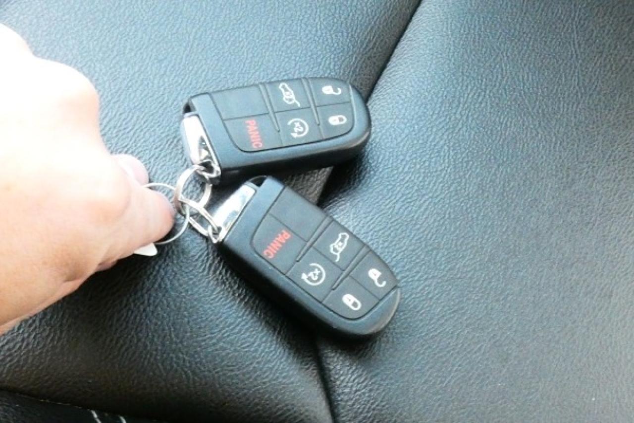 2024 Jeep Compass Altitude 4x4 w/Htd Leather, pano S/R, NAV, BUC - Photo #21