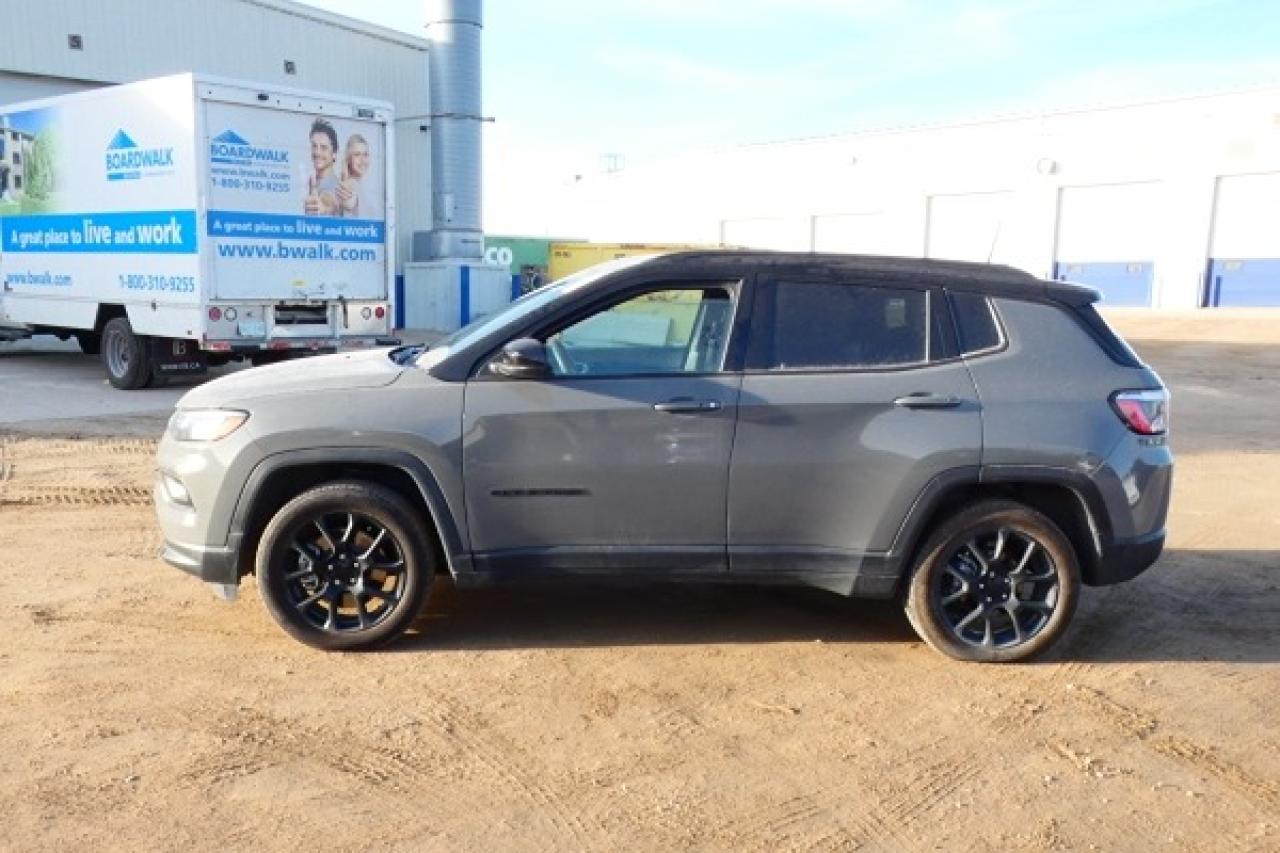 2024 Jeep Compass Altitude 4x4 w/Htd Leather, pano S/R, NAV, BUC - Photo #1