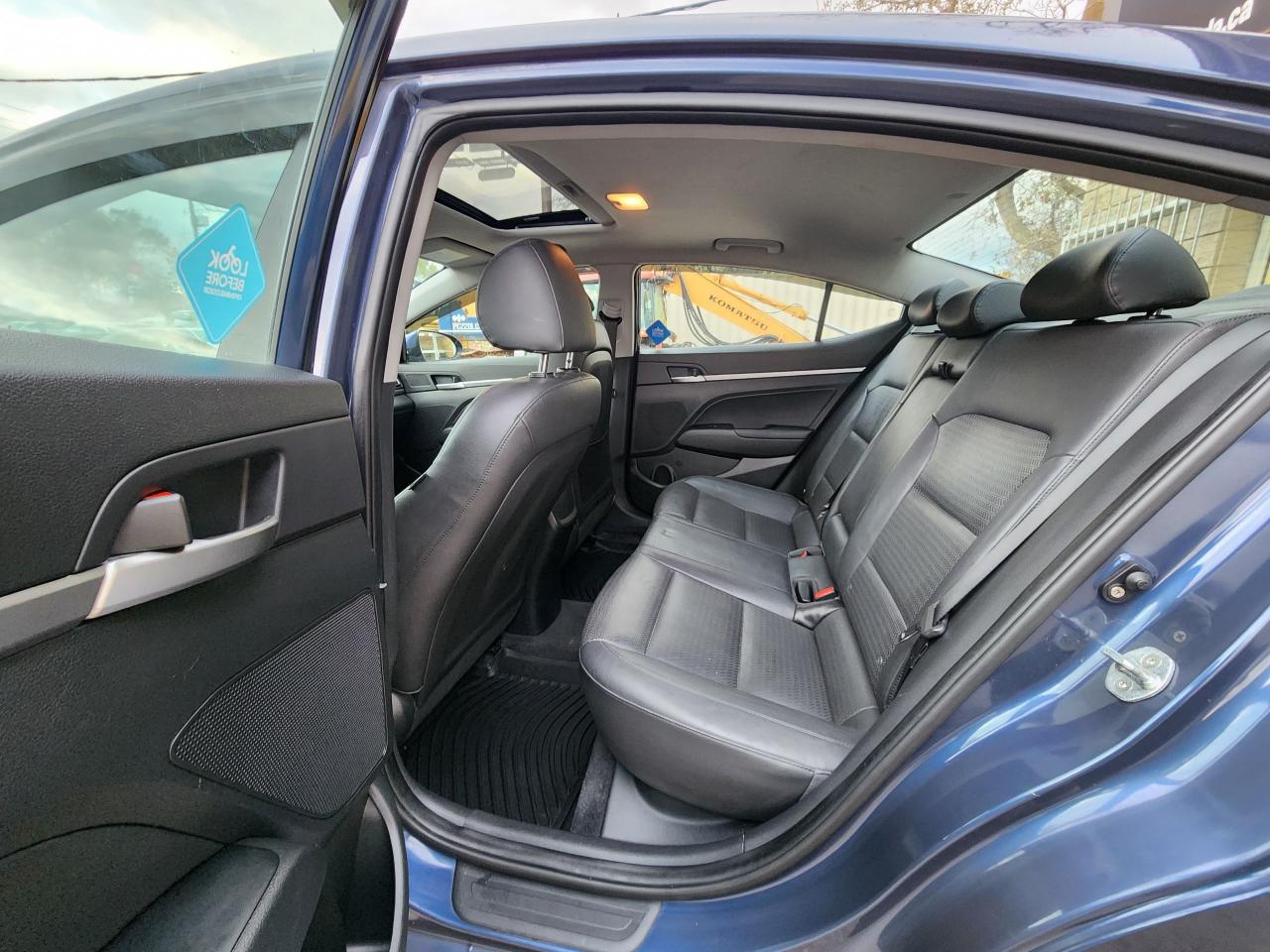 2019 Hyundai Elantra Luxury l Sunroof l Fuel Efficient l Reverse Cam - Photo #13