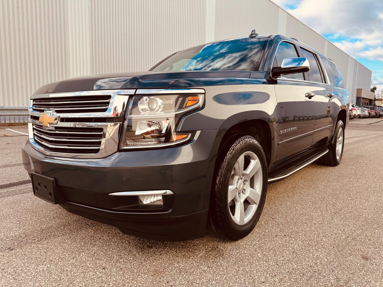 2019 Chevrolet Suburban Premier Fully Equipped Photo2