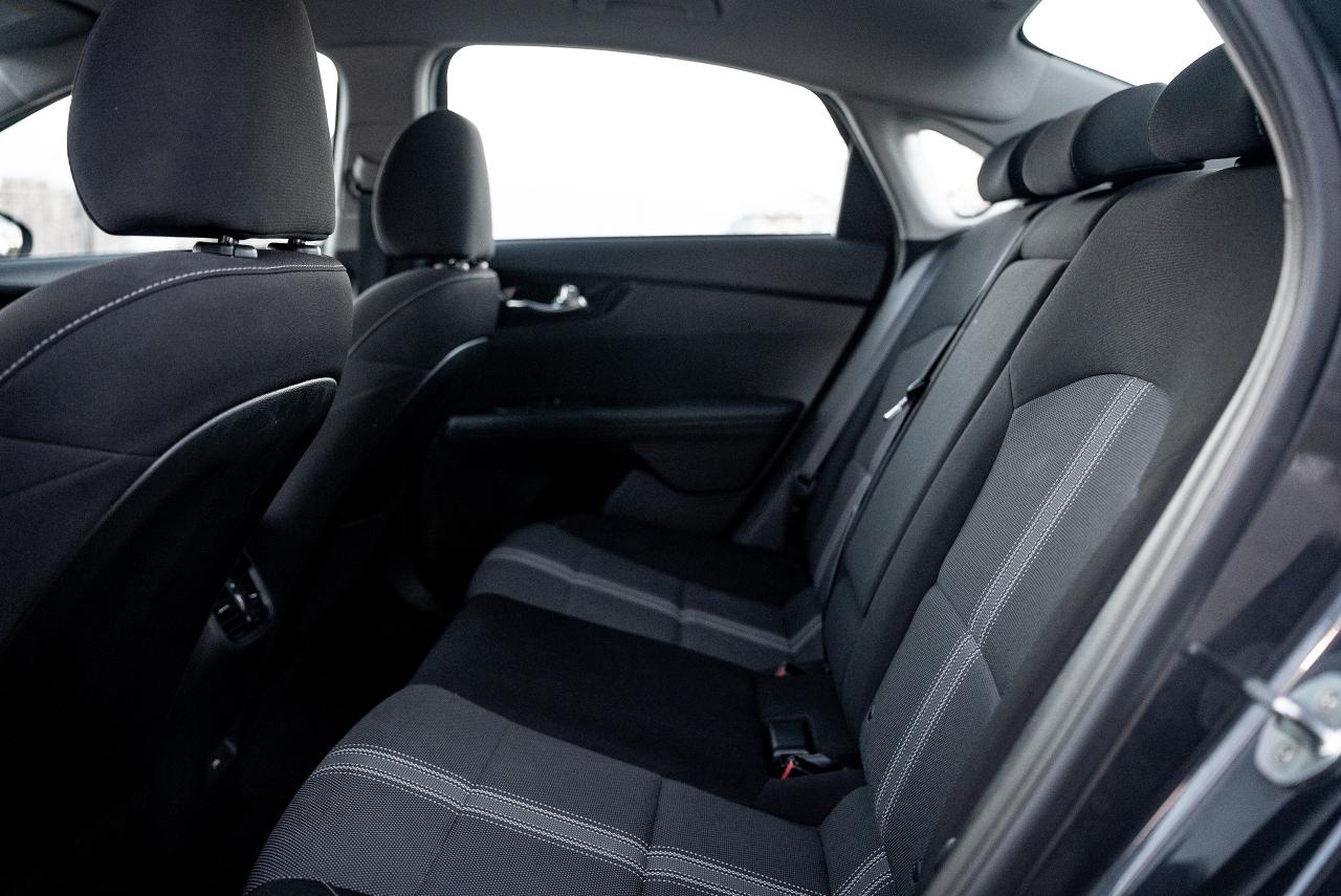 2022 Kia Forte EX IVT | NO ACCIDENT | CLEAN CARFAX | - Photo #9