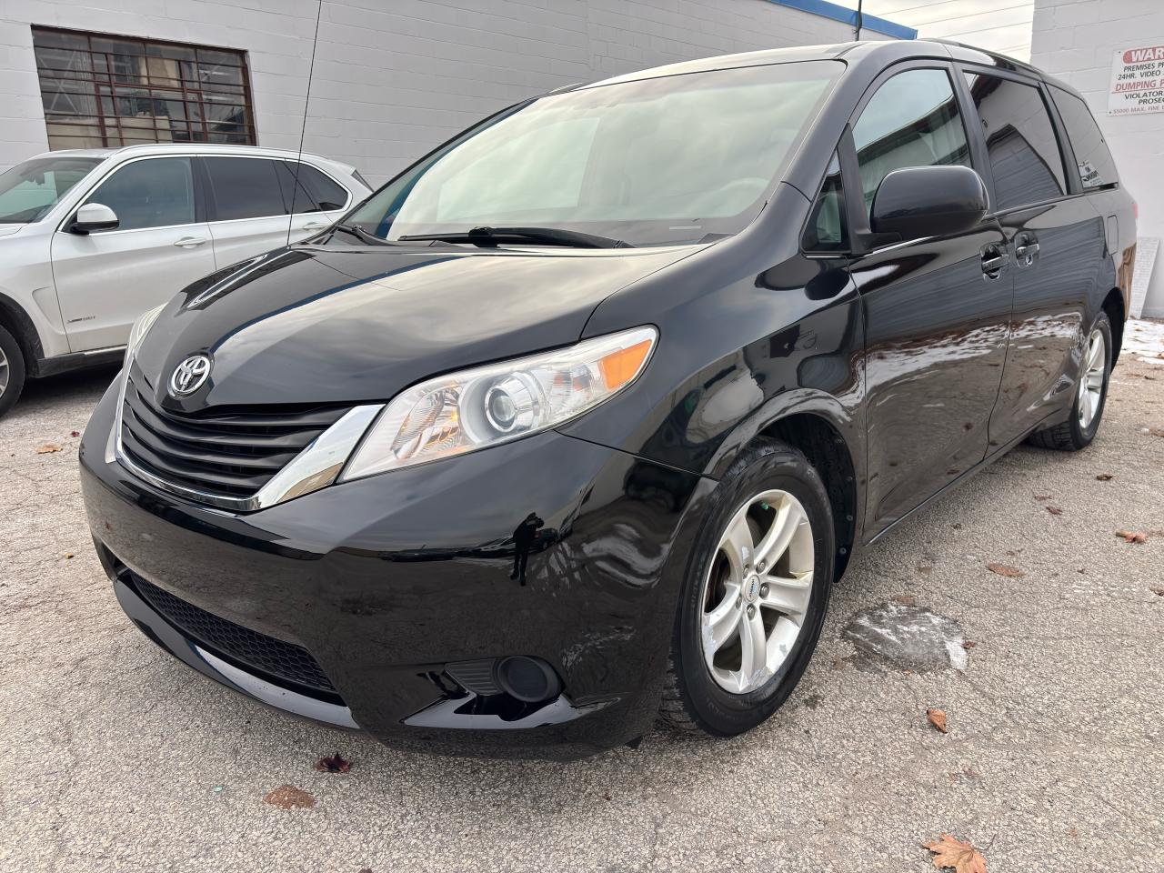 2011 Toyota Sienna LE