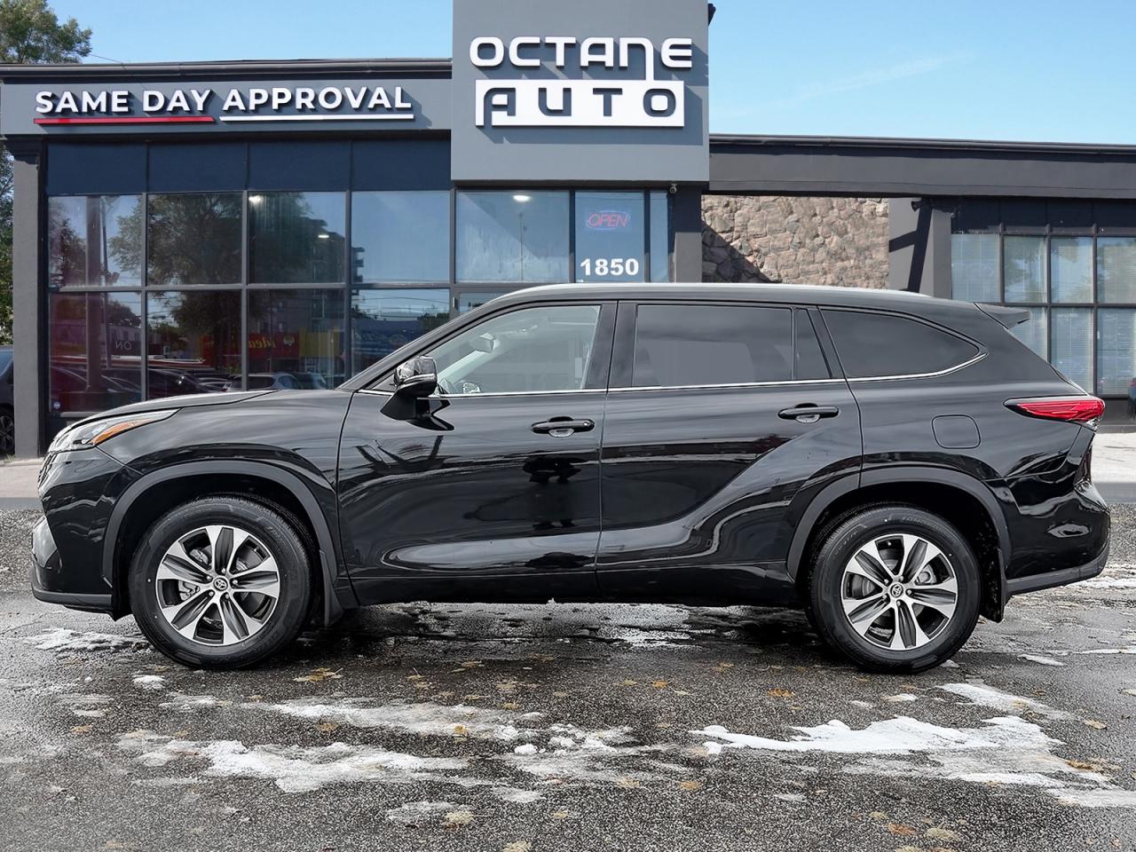 2020 Toyota Highlander XLE AWD V6 Photo2