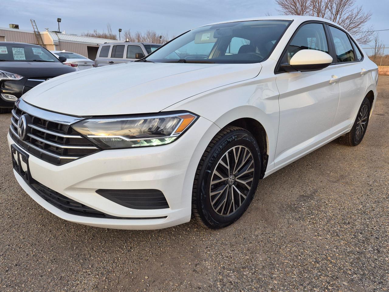 2020 Volkswagen Jetta Comfortline, Htd Seats, BU Cam - Photo #3