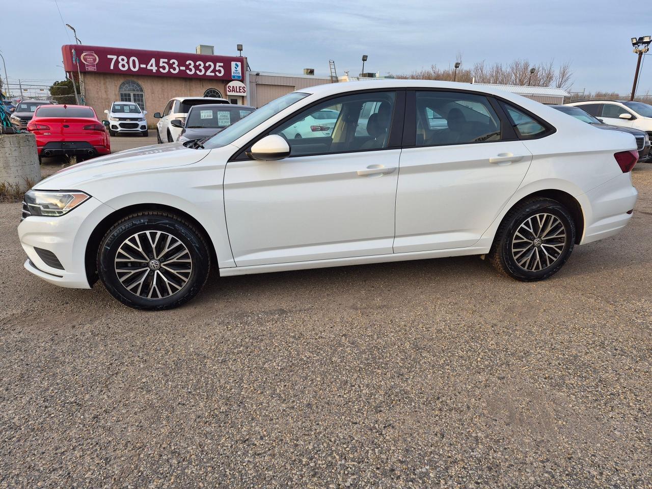 2020 Volkswagen Jetta Comfortline, Htd Seats, BU Cam - Photo #4