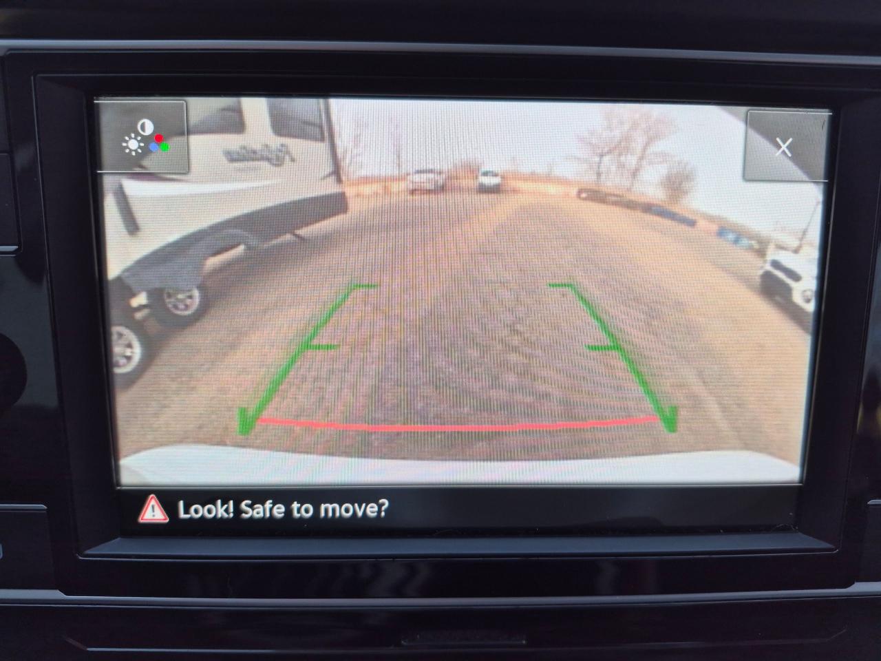 2020 Volkswagen Jetta Comfortline, Htd Seats, BU Cam - Photo #17