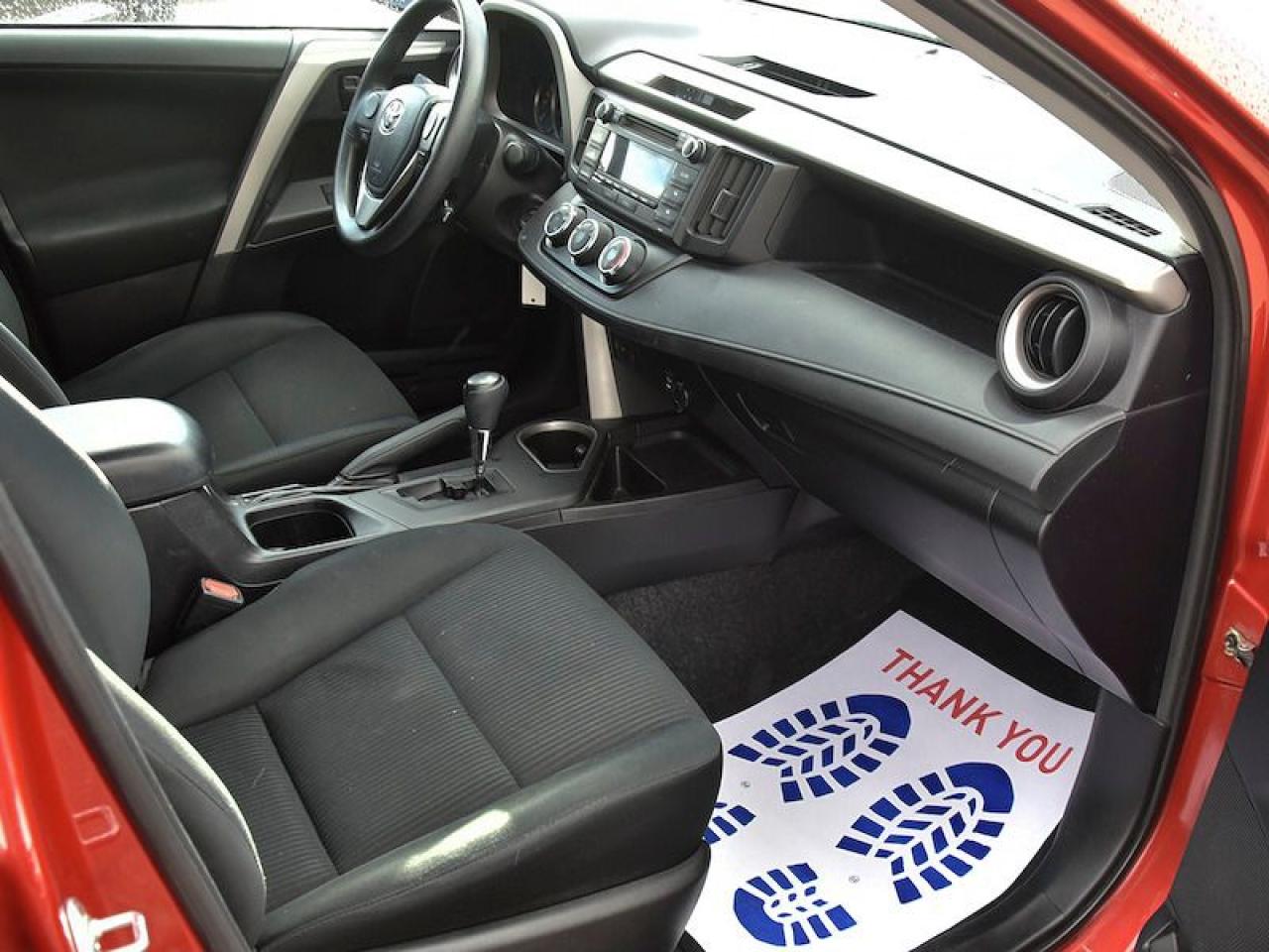 2016 Toyota RAV4 LE - Photo #7