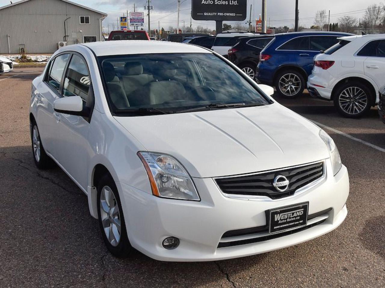 2012 Nissan Sentra 2.0 - Photo #2