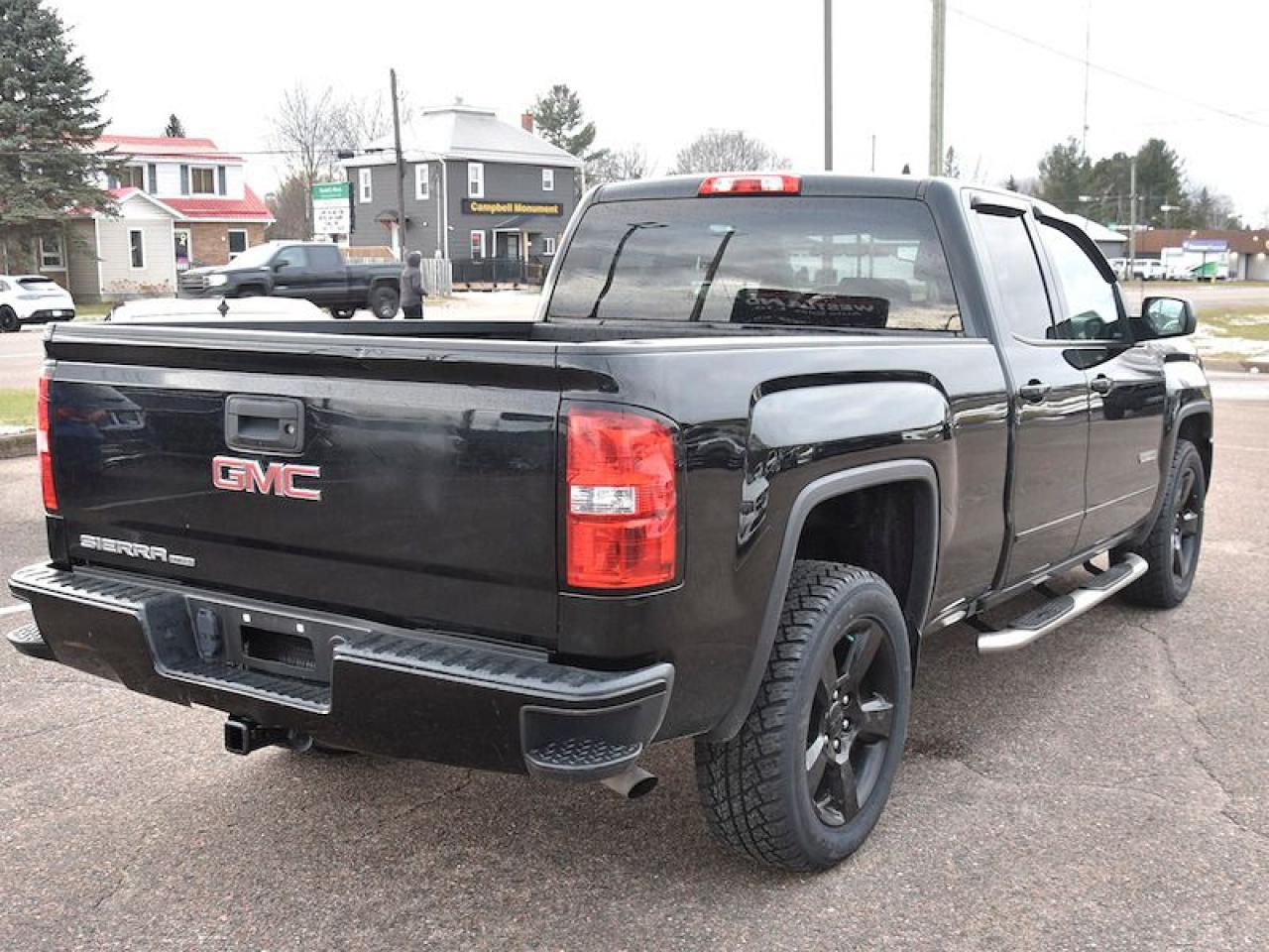 2019 GMC Sierra 1500  Photo2