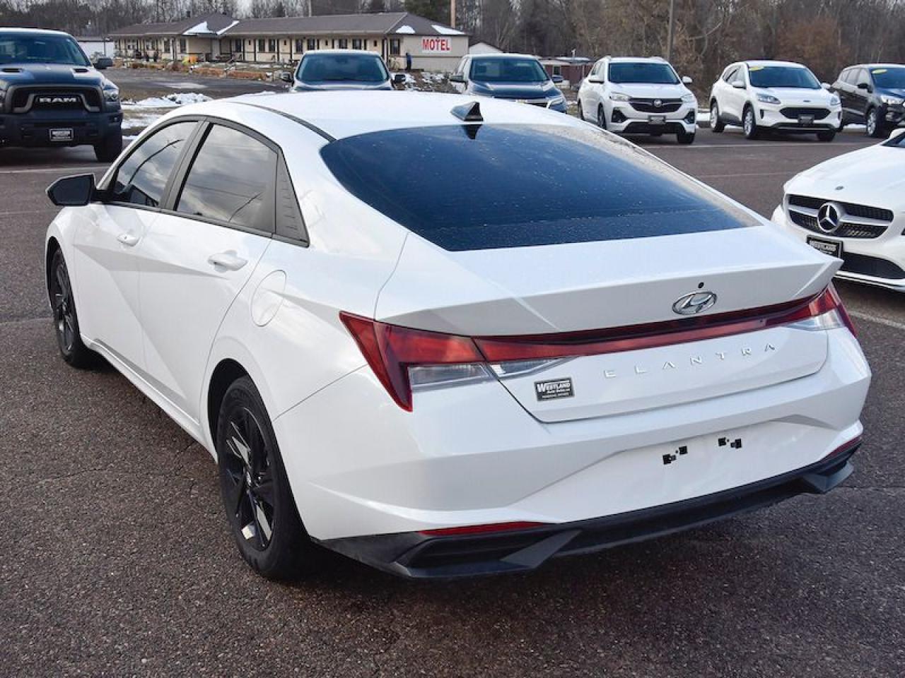 2023 Hyundai Elantra Preferred - Photo #4