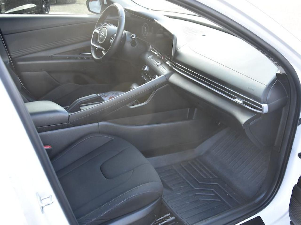 2023 Hyundai Elantra Preferred - Photo #6