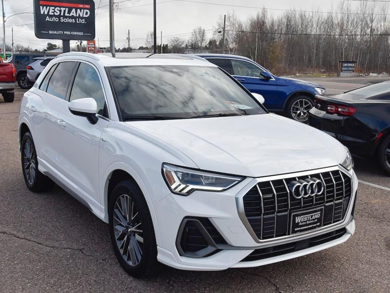 2022 Audi Q3 Progressiv - Photo #2