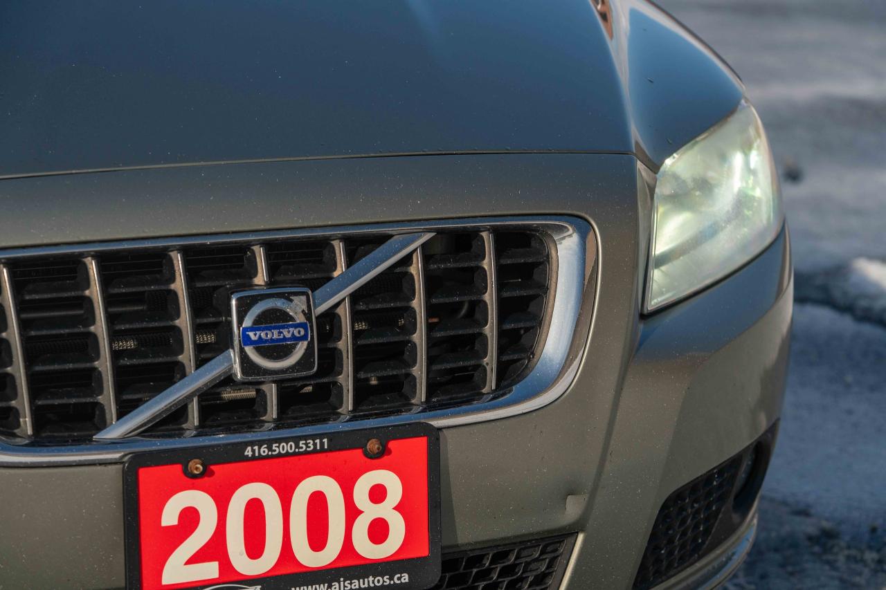 2008 Volvo V70 3.2L WAGON Photo