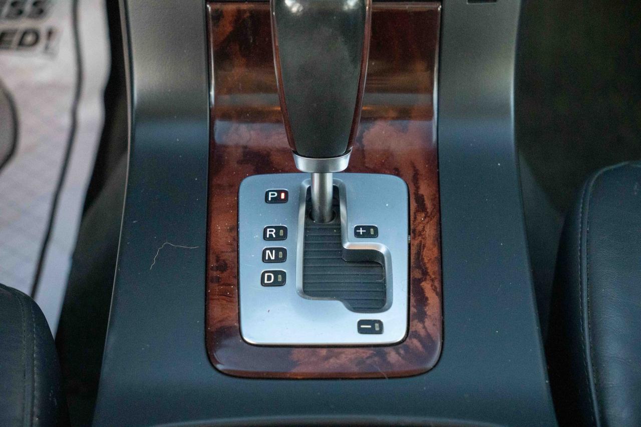 2008 Volvo V70 3.2L WAGON Photo