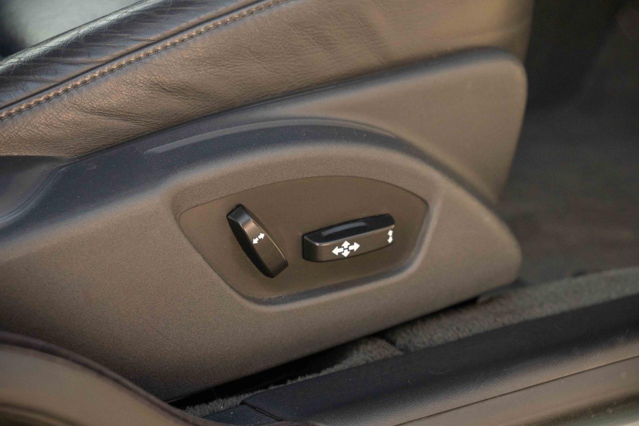 2008 Volvo V70 3.2L WAGON Photo