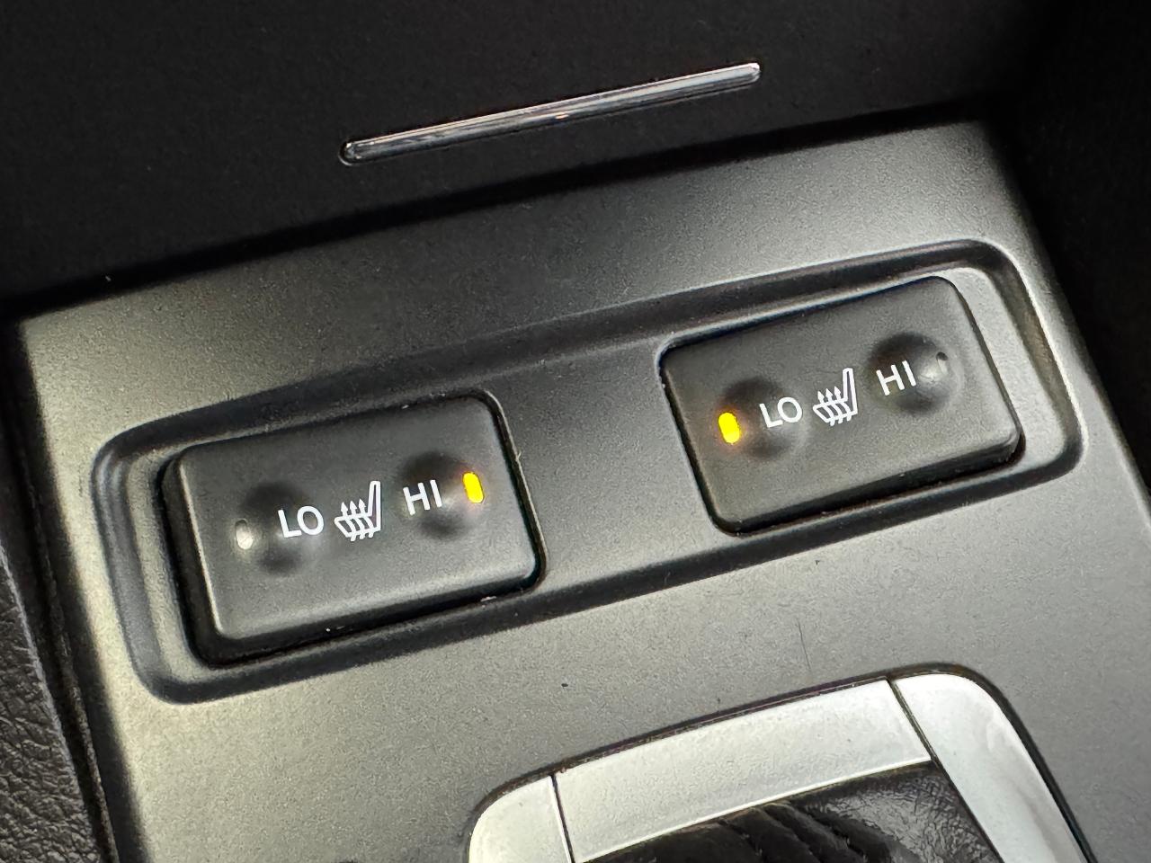 2016 Acura ILX Premium+New Tires+Adaptive Cruise+CLEAN CARFAX Photo4