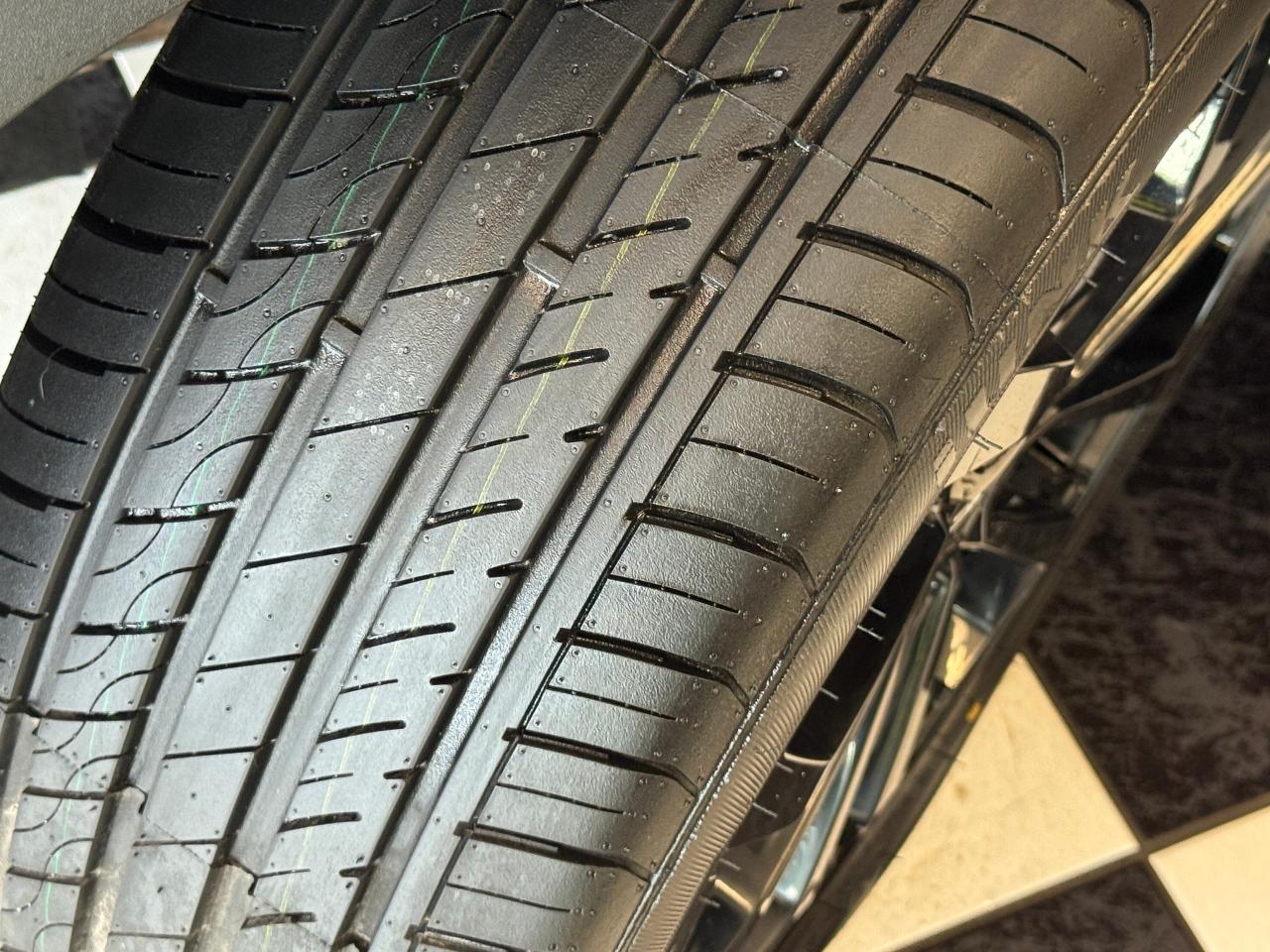 2019 GMC Terrain AWD SLE+New Tires+Brakes+RemoteStart+CLEAN CARFAX Photo2