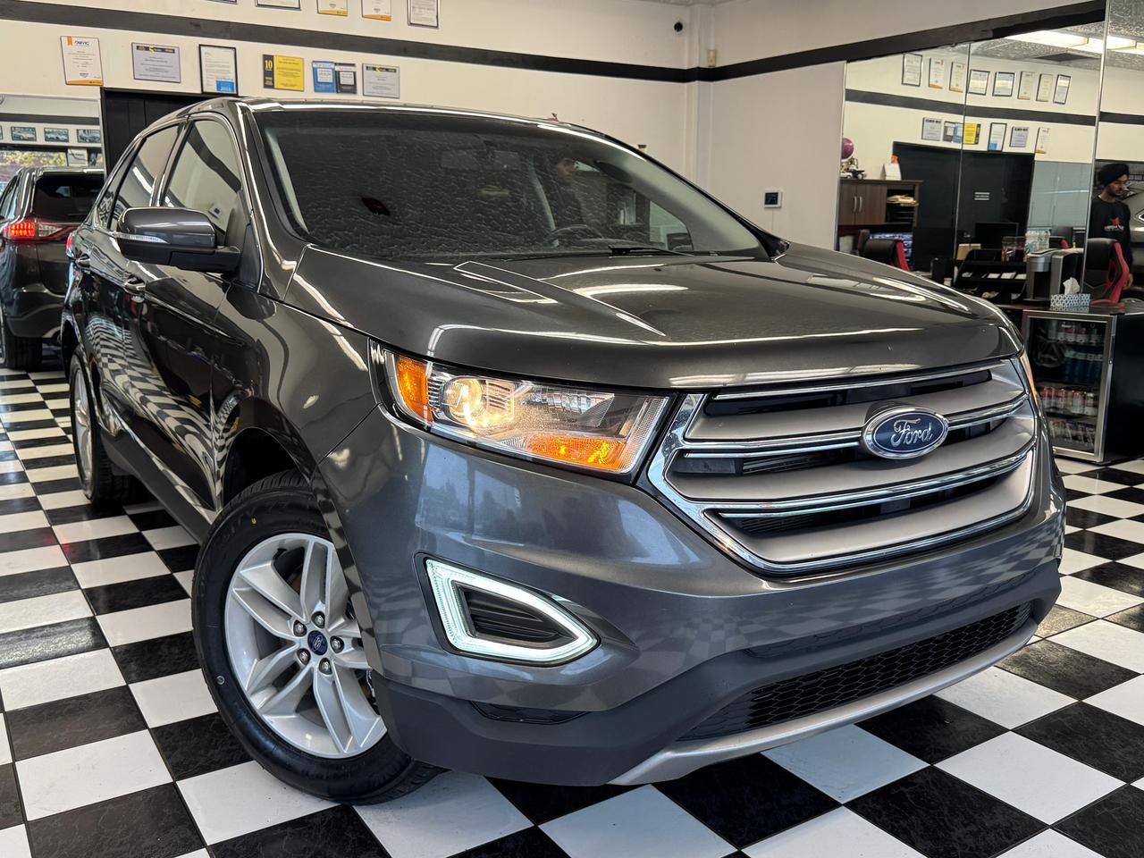 2018 Ford Edge SEL AWD+New Tires+Brakes+Camera+Heated Seats Photo