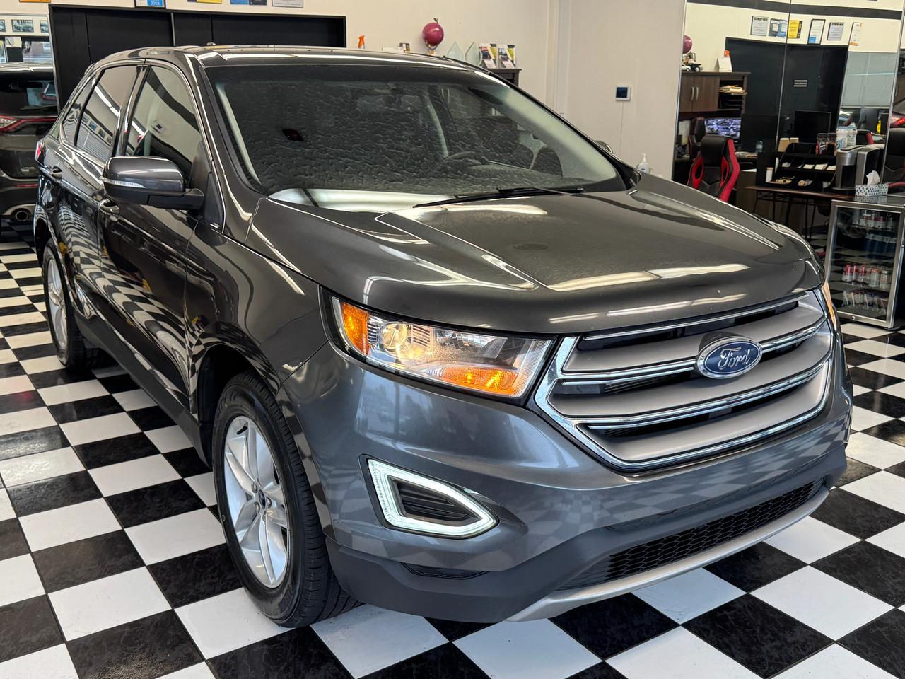 2018 Ford Edge SEL AWD+New Tires+Brakes+Camera+Heated Seats Photo