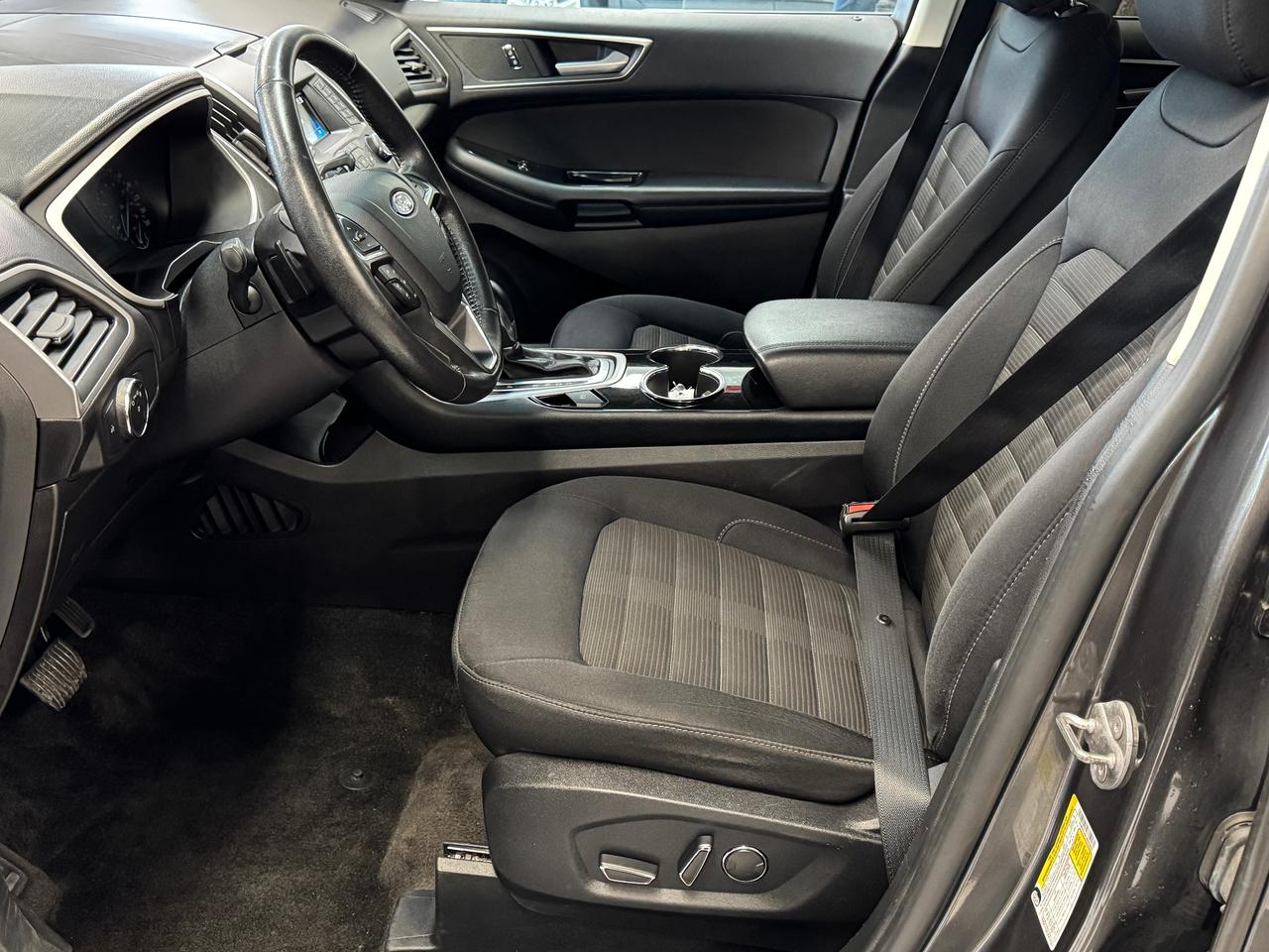 2018 Ford Edge SEL AWD+New Tires+Brakes+Camera+Heated Seats Photo