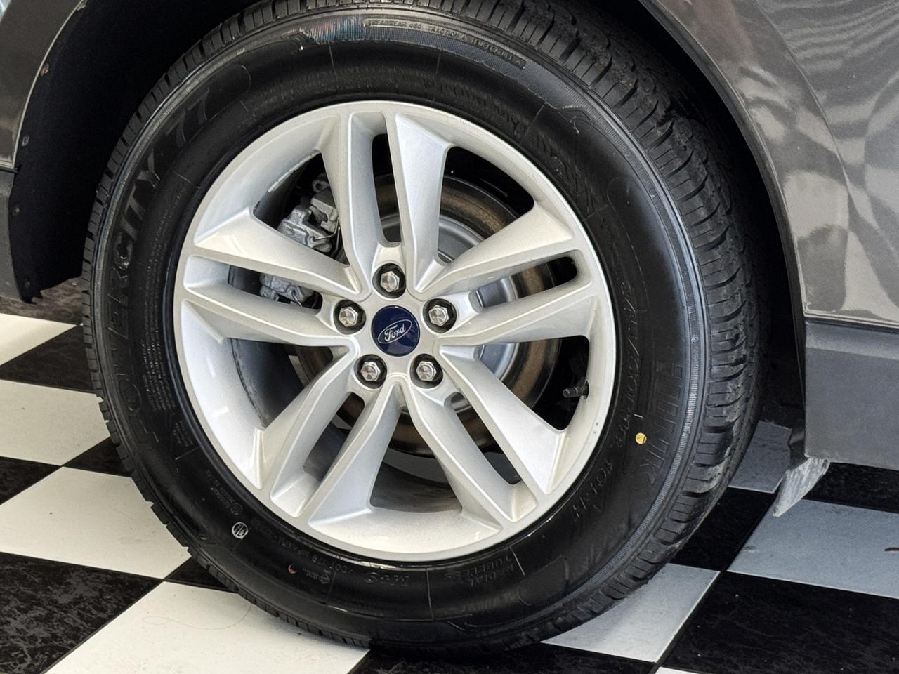 2018 Ford Edge SEL AWD+New Tires+Brakes+Camera+Heated Seats Photo
