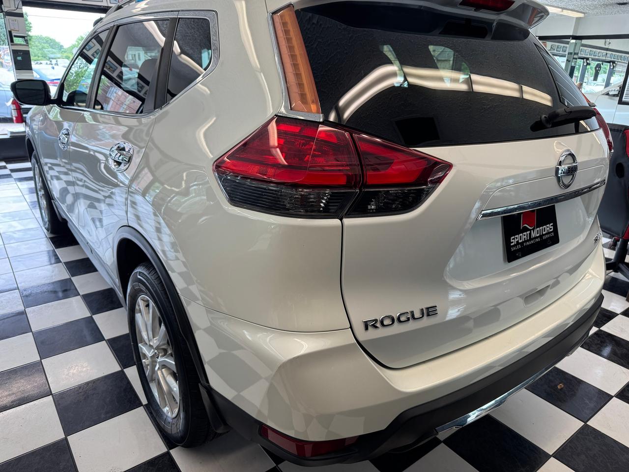 2017 Nissan Rogue AWD SV+New Tires+Brakes+Roof+PWR Gate+CLEAN CARFAX Photo