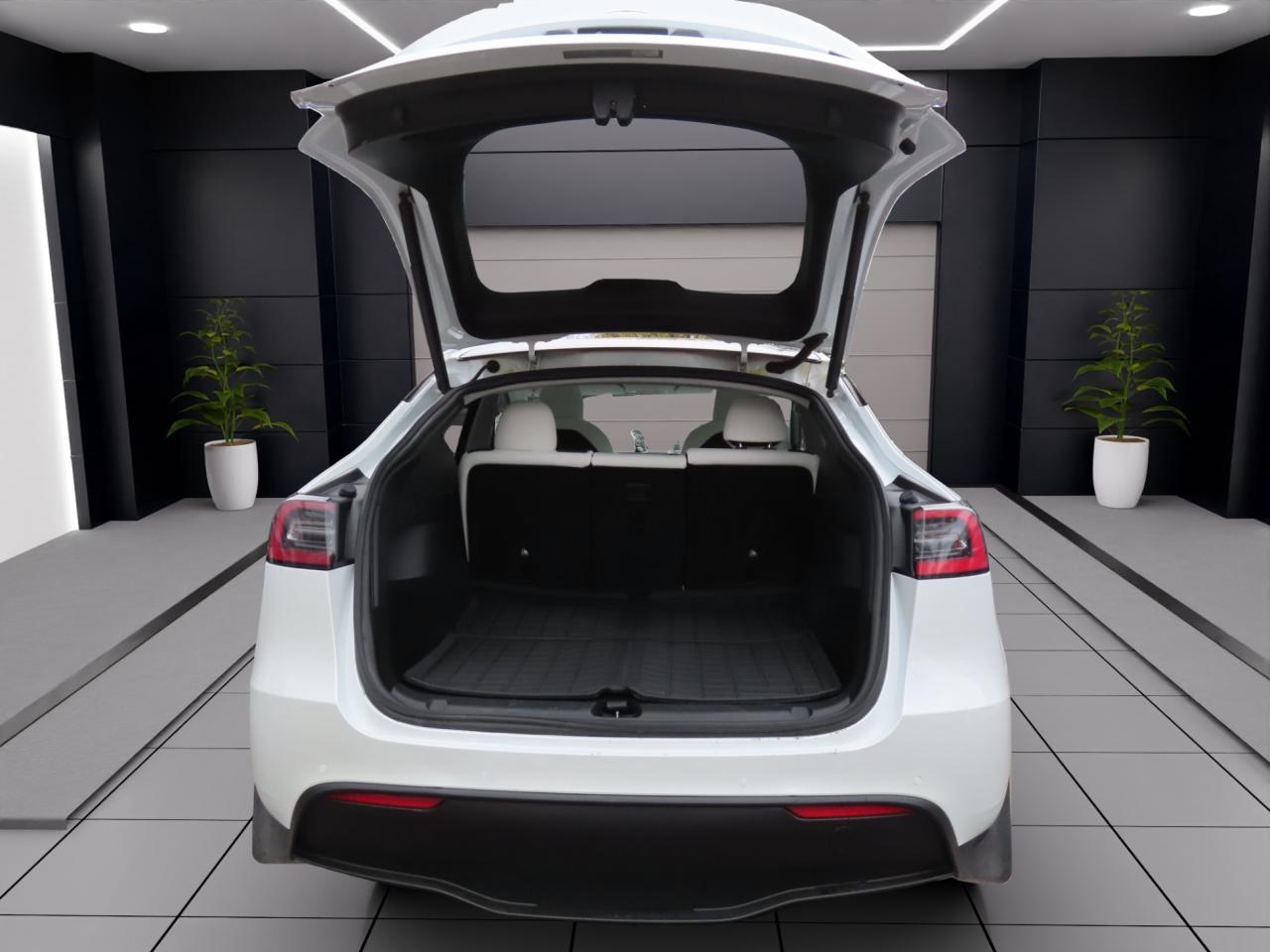 2021 Tesla Model Y LONG RANGE ALL-WHEEL DRIVE - NAVI - 86,000KMS !!! Photo