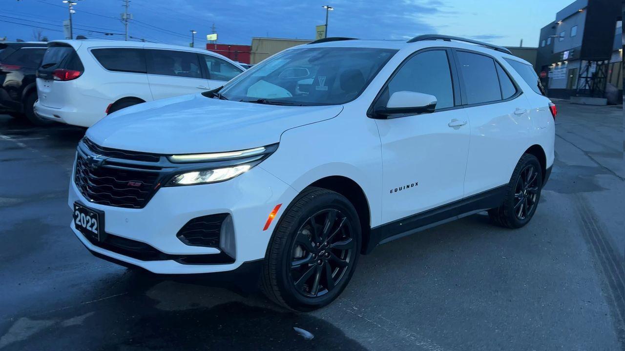 2022 Chevrolet Equinox AWD, MOONROOF, LEATHER SEATS, REMOTE START, POWER LIFTGATE, NAV!! Photo