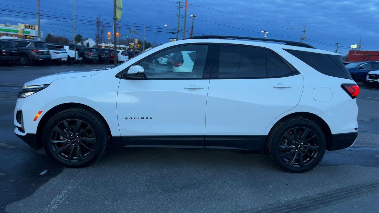 2022 Chevrolet Equinox AWD, MOONROOF, LEATHER SEATS, REMOTE START, POWER LIFTGATE, NAV!! Photo