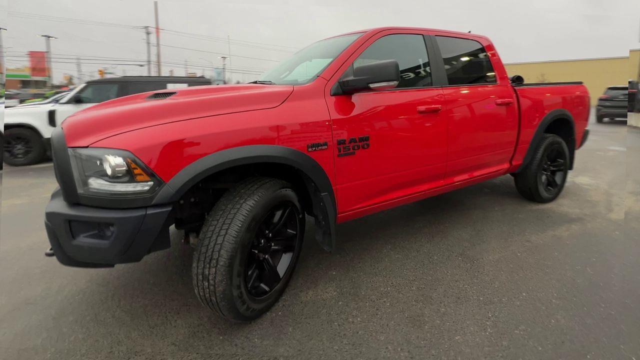 2022 RAM 1500 Classic SLT 4X4, 6 PASSENGER, MOONROOF, BACK UP CAM, NAV!! Photo3