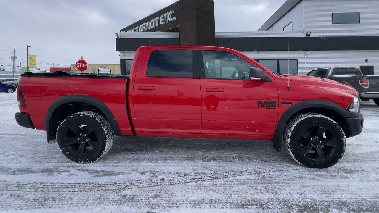 2022 RAM 1500 Classic 4X4, WARLOCK 6 PASSENGER, MOONROOF, BACK UP CAM, NAV!! Photo4