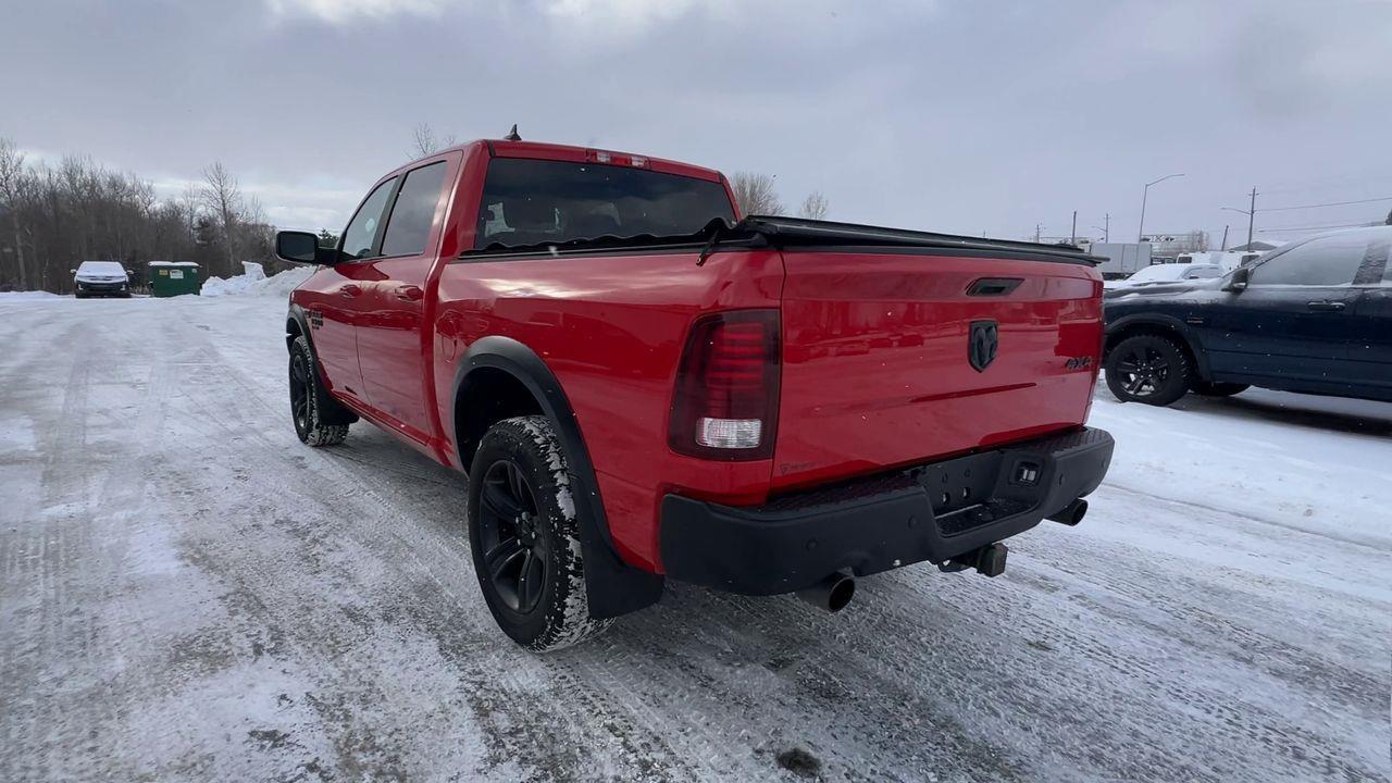 2022 RAM 1500 Classic 4X4, WARLOCK 6 PASSENGER, MOONROOF, BACK UP CAM, NAV!! Photo