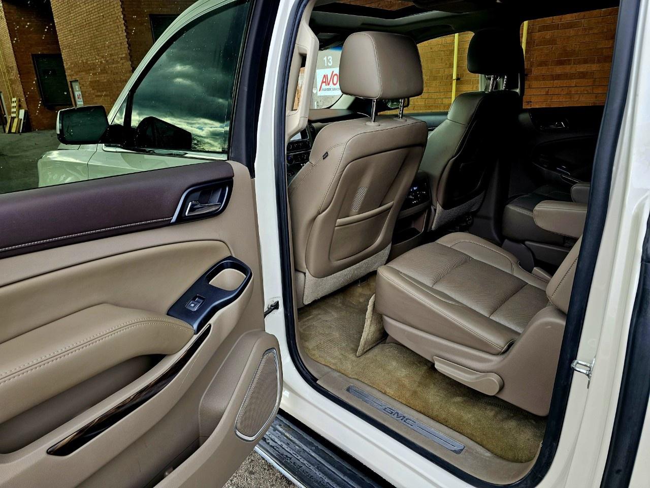 2015 GMC Yukon XL 4WD 4dr SLT Photo
