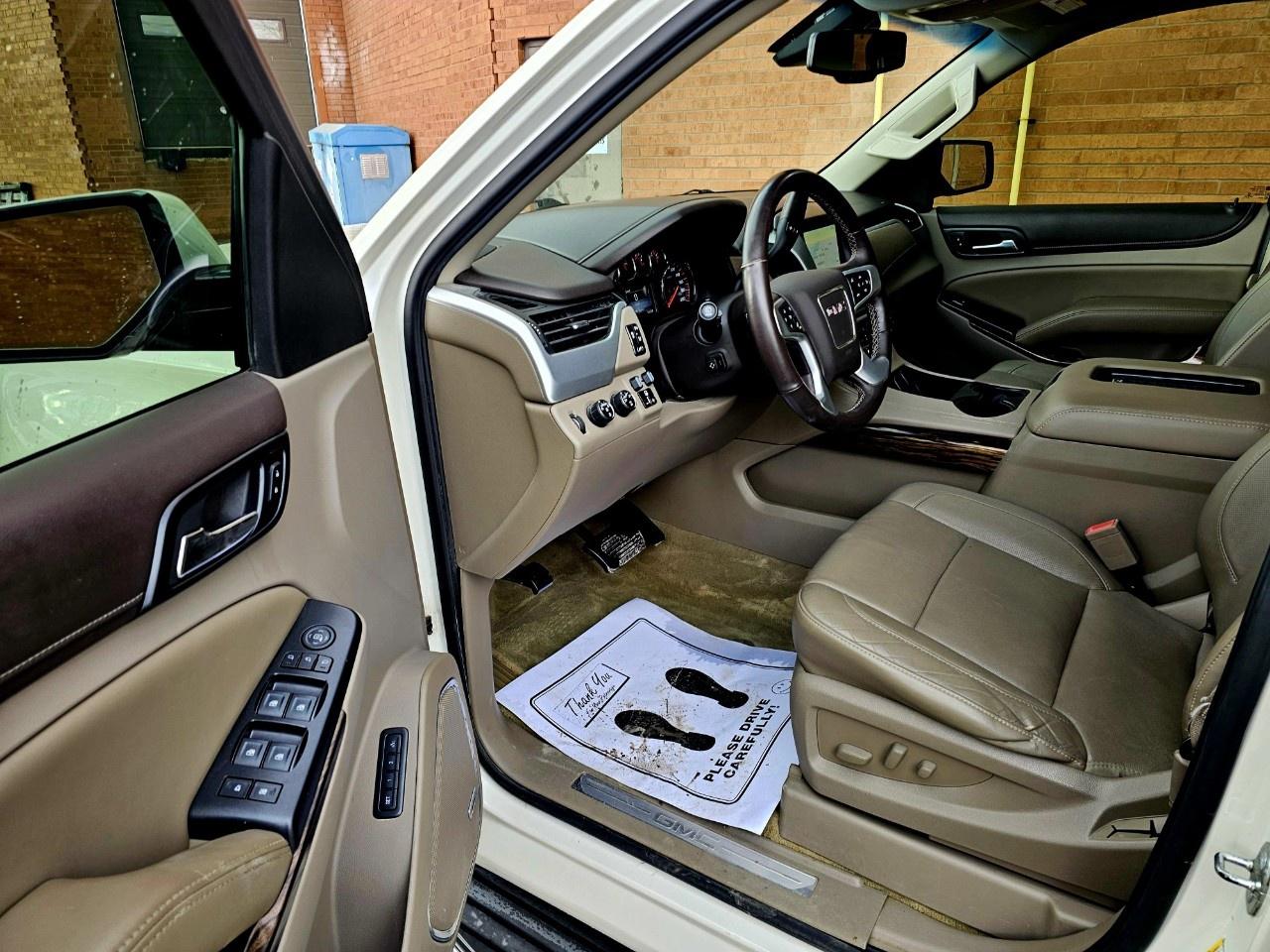 2015 GMC Yukon XL 4WD 4dr SLT Photo