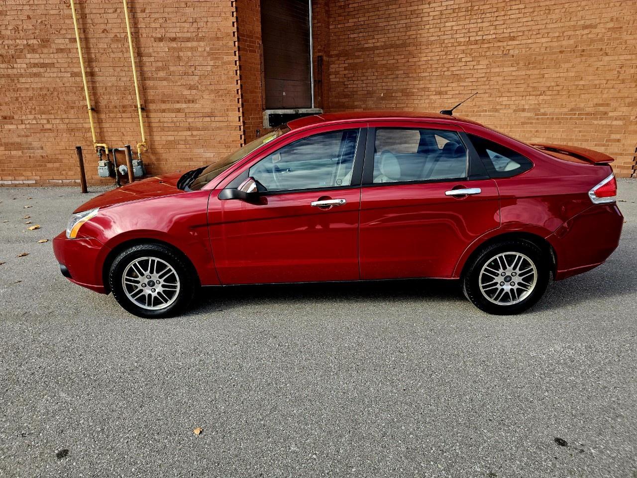 2011 Ford Focus 4DR SDN SE - Photo #8