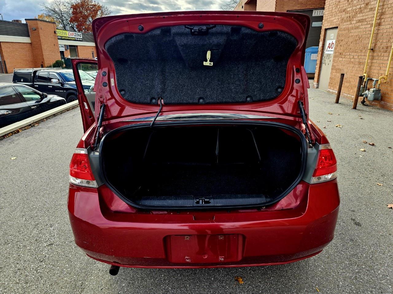 2011 Ford Focus 4DR SDN SE - Photo #11