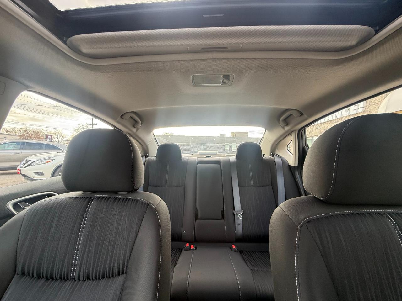 2017 Nissan Sentra 1.8 SV Photo