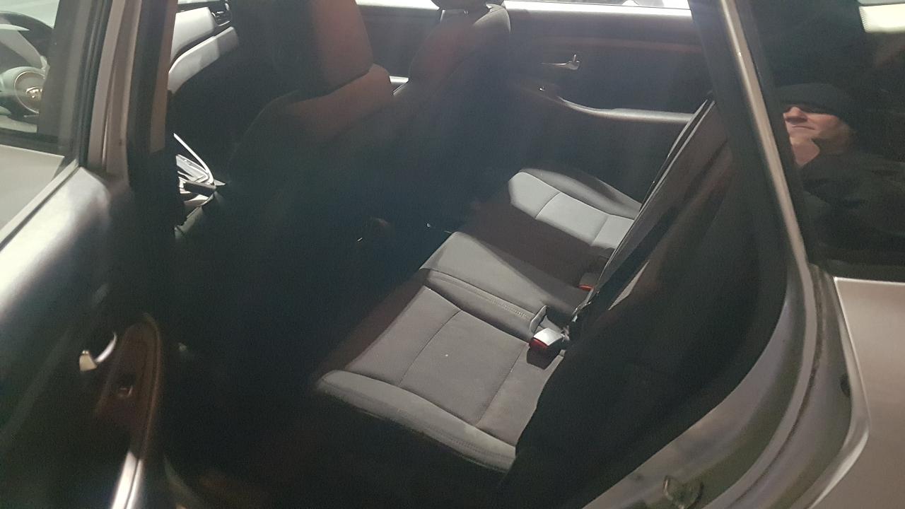 2014 Kia Rondo LX - Photo #8