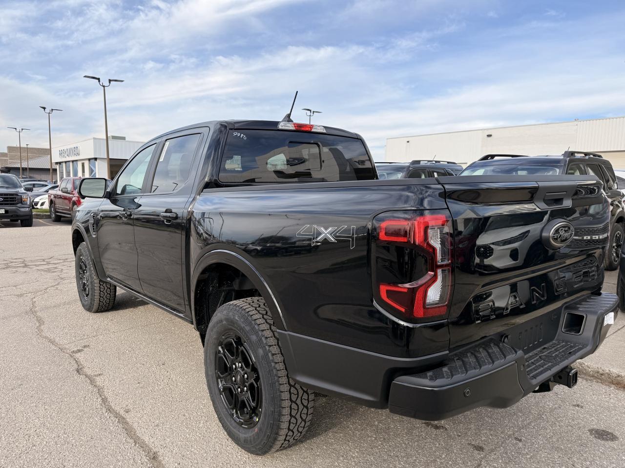 2025 Ford Ranger Lariat Photo3