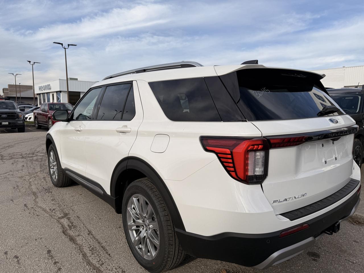 2026 Ford Explorer Platinum Photo