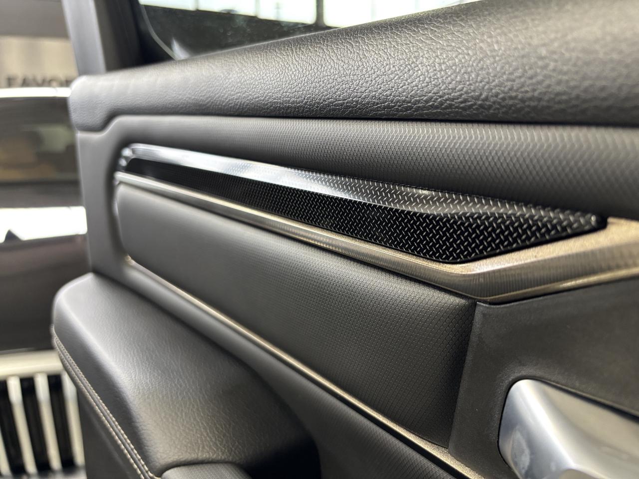 2022 RAM 1500 Rebel|V8HEMI|4X4|CREW|NAV|ALPINE|LEATHER|ANTITHEFT Photo