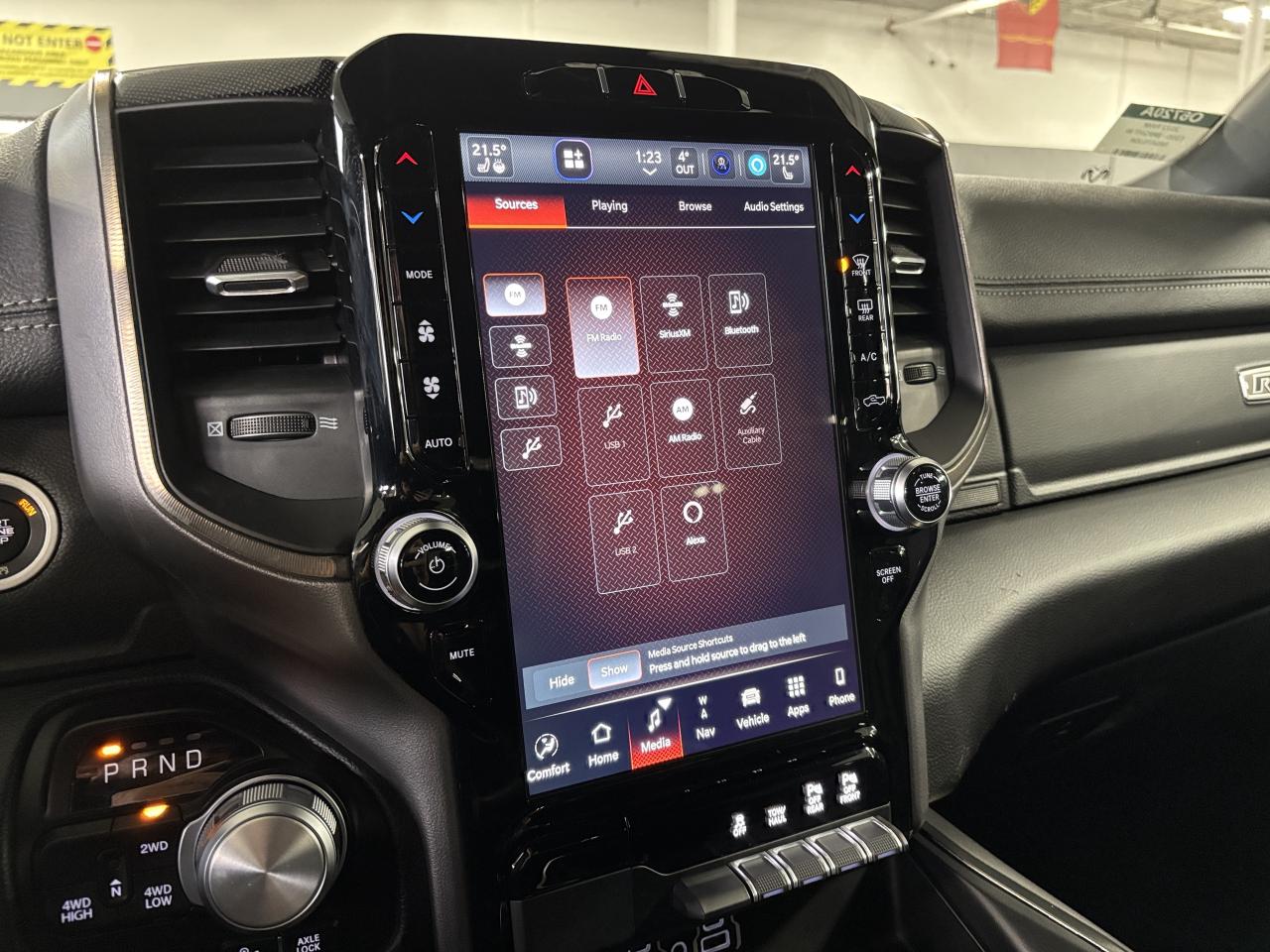 2022 RAM 1500 Rebel|V8HEMI|4X4|CREW|NAV|ALPINE|LEATHER|ANTITHEFT Photo