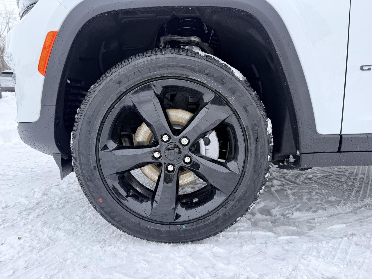 2025 Jeep Grand Cherokee ALTITUDE 4X4 Photo