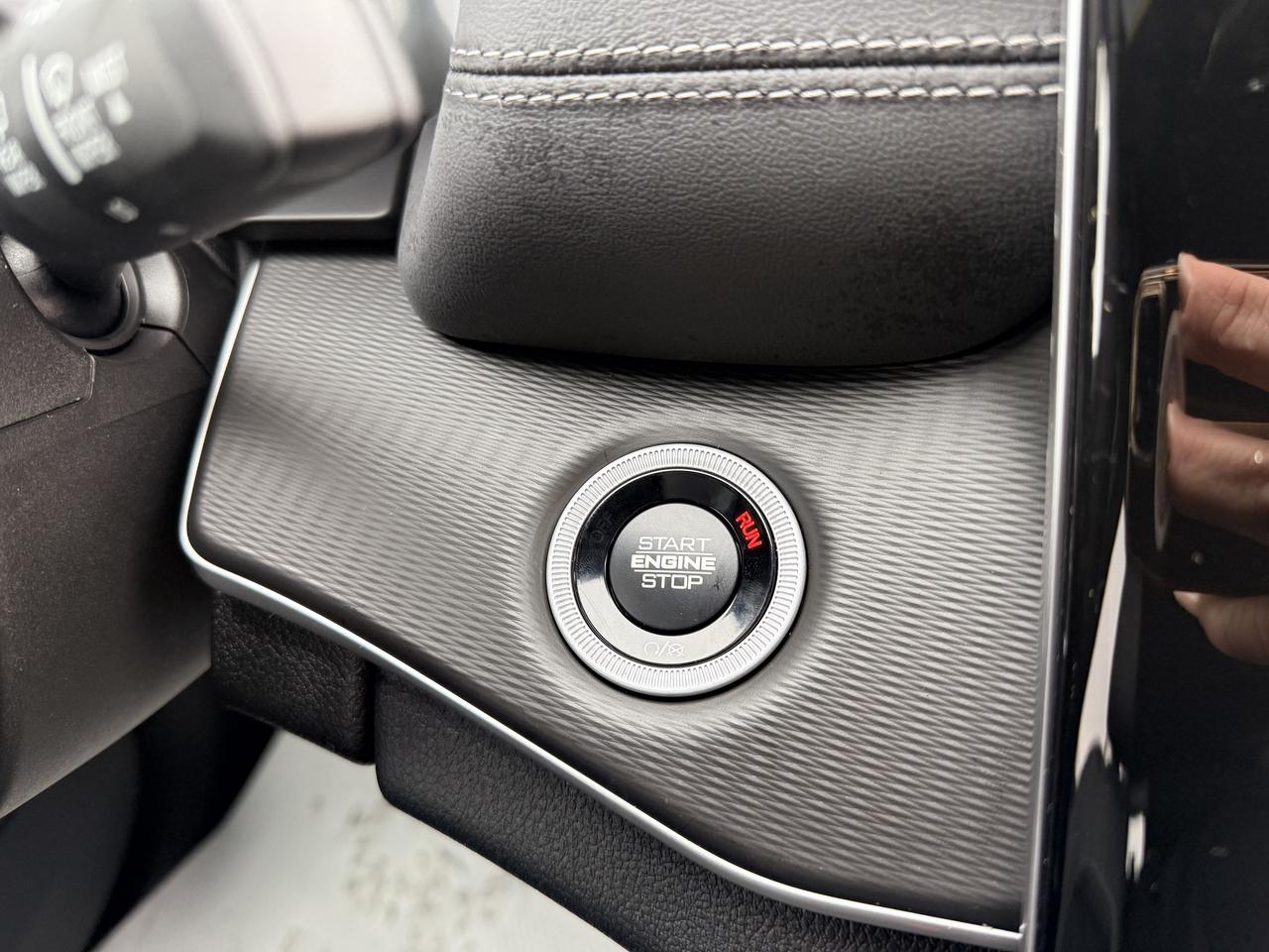 2025 Jeep Grand Cherokee ALTITUDE 4X4 Photo