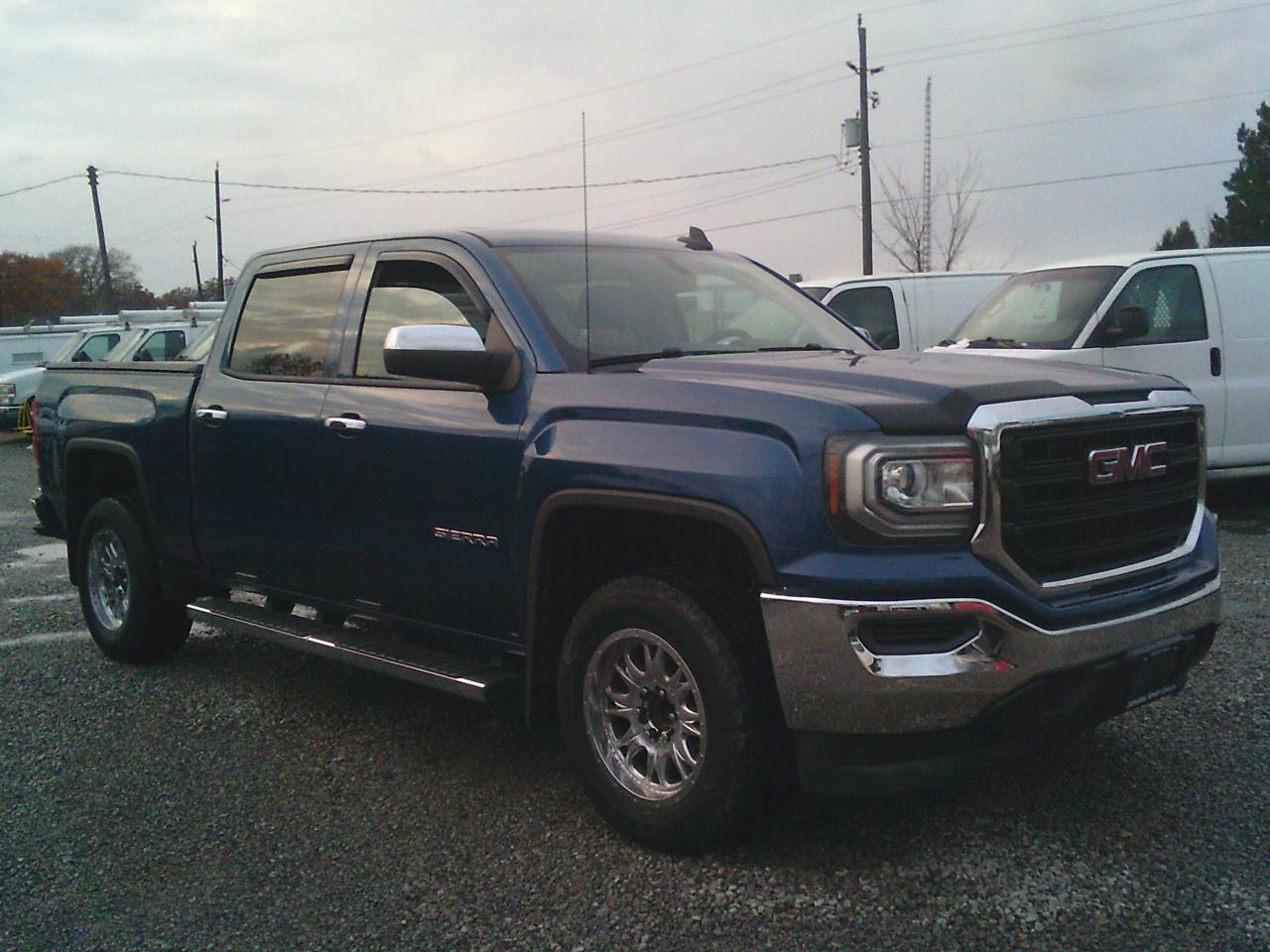 2017 GMC Sierra 1500 Pickup 2WD Crew Cab 143.5 - Photo #4