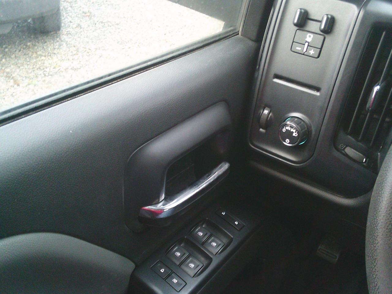 2017 GMC Sierra 1500 Pickup 2WD Crew Cab 143.5 - Photo #10