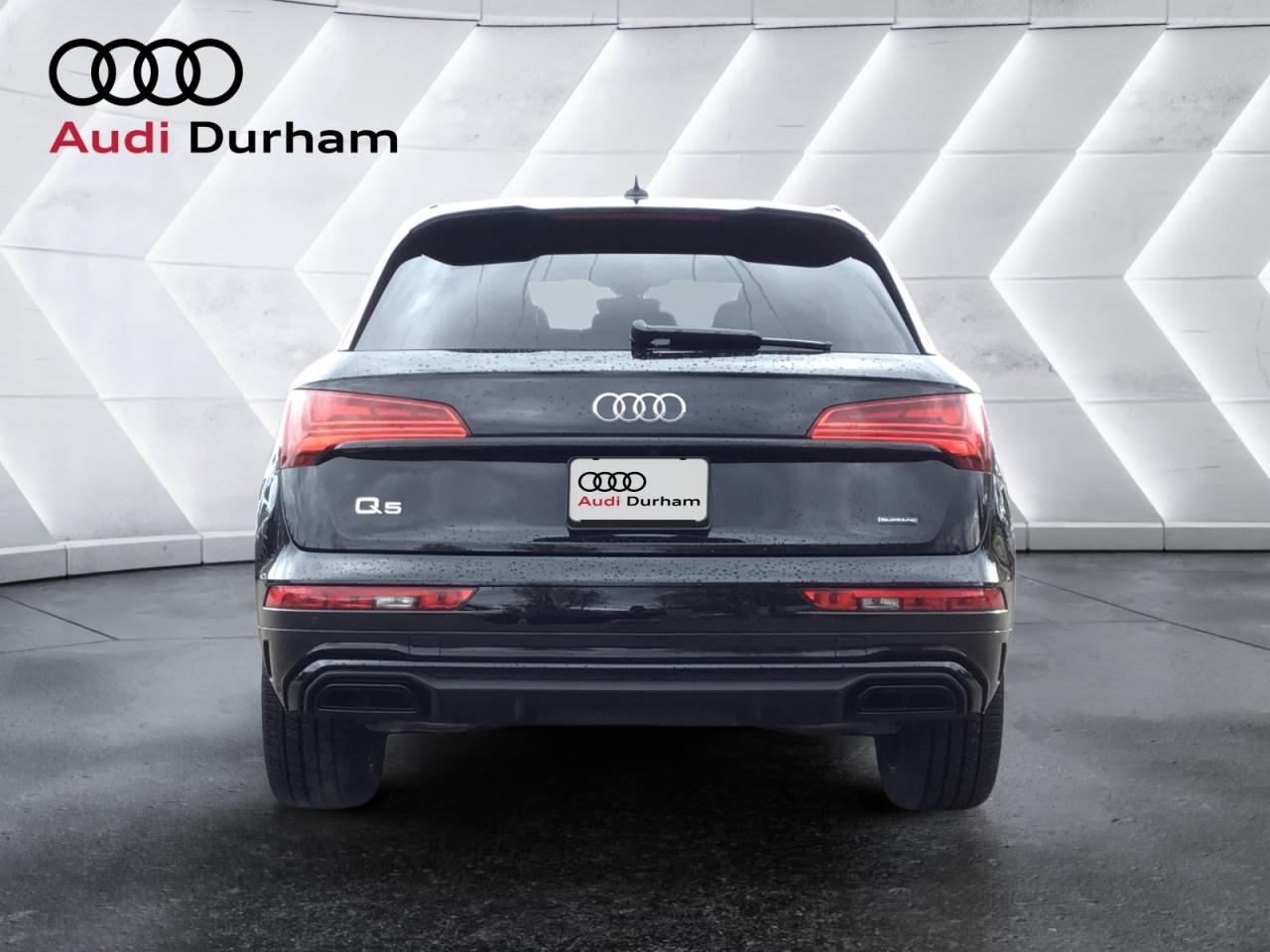 2023 Audi Q5 2.0T Technik + Black Competition Package Photo3