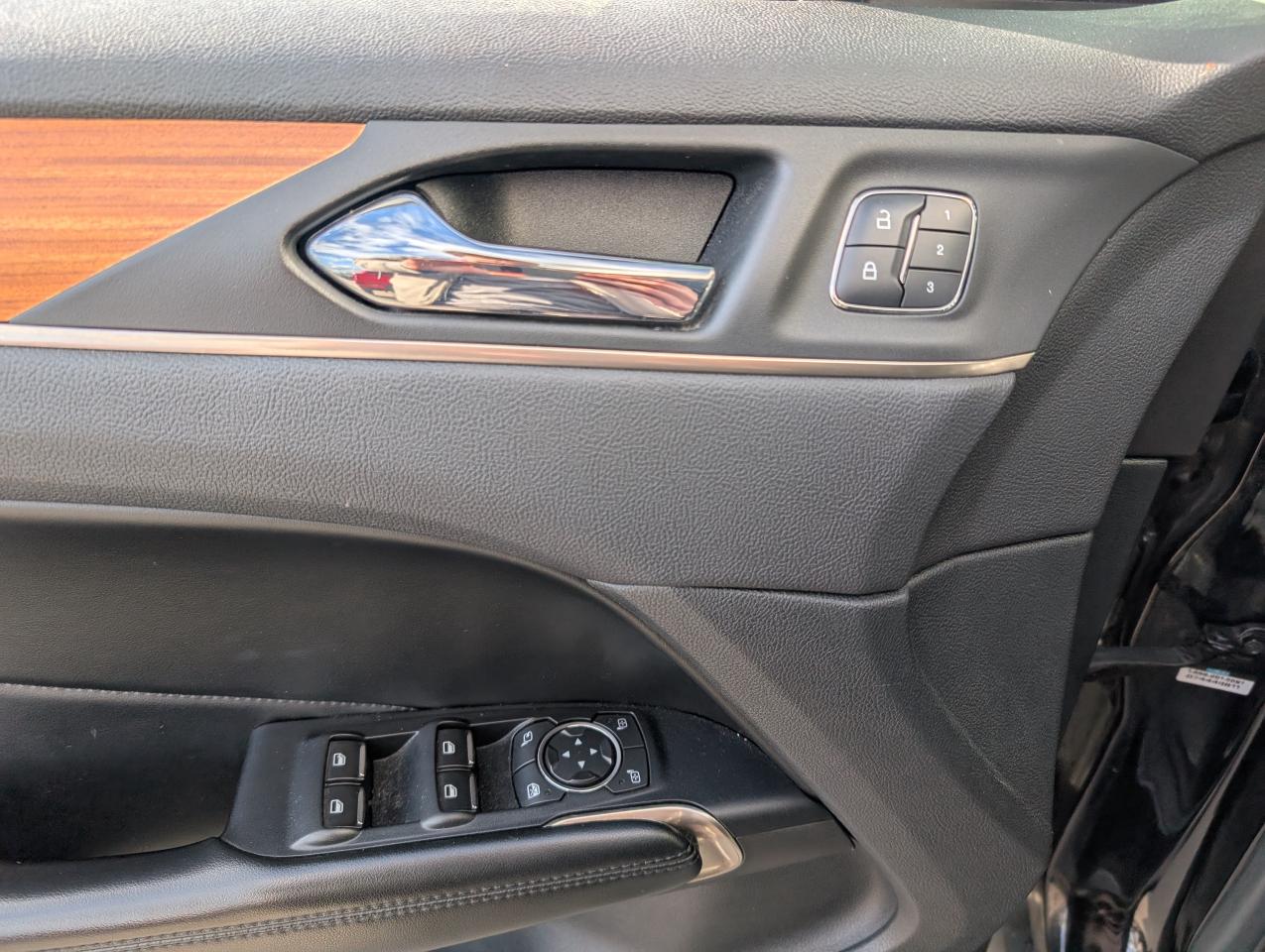 2017 Lincoln MKC Reserve Photo