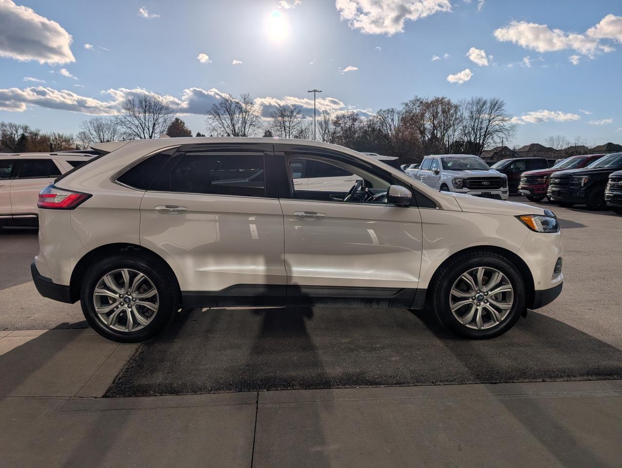 2019 Ford Edge Titanium Photo