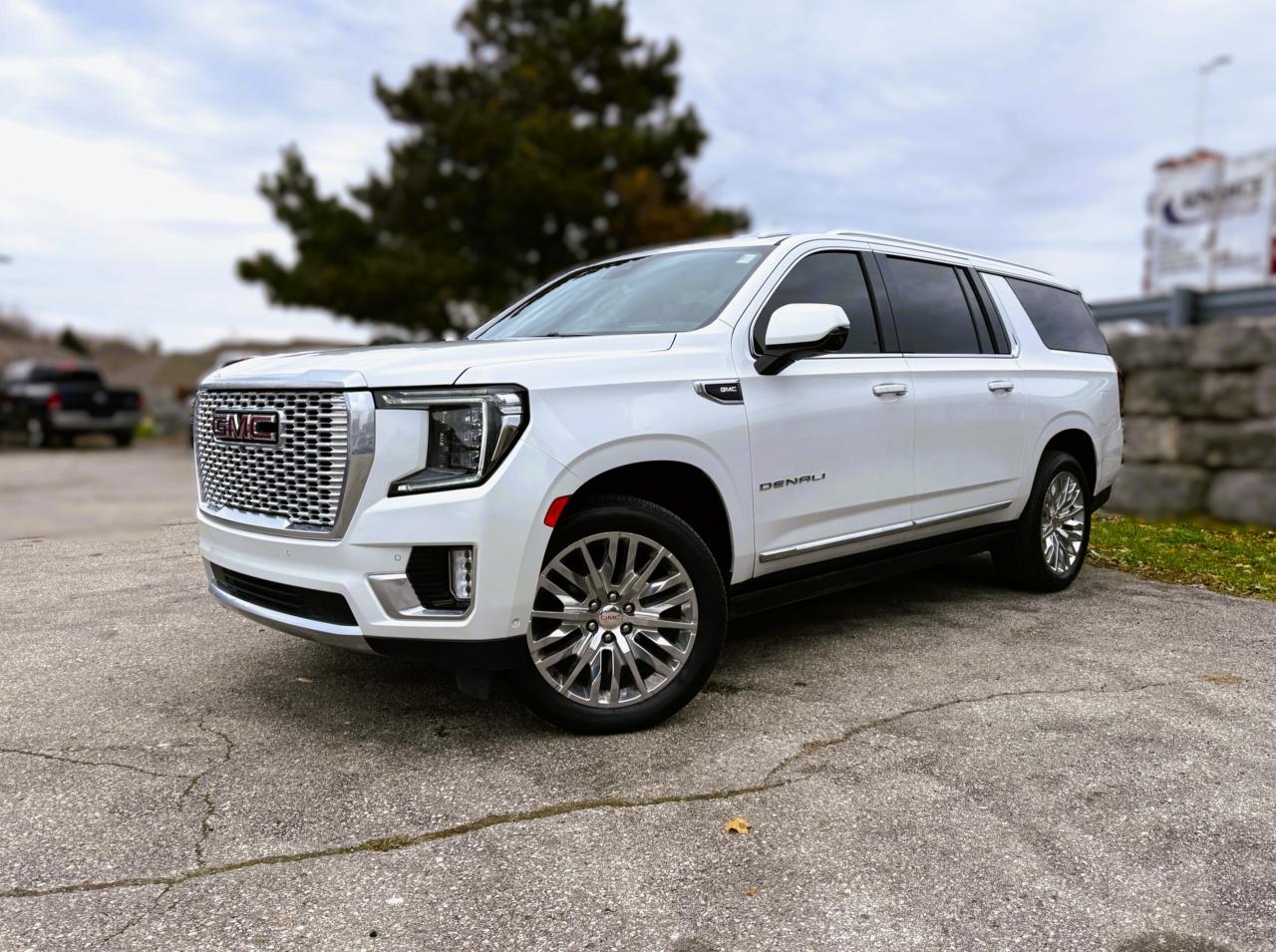 2023 GMC Yukon XL 4WD 4dr Denali | NAVIGATION | BOSE AUDIO | Photo0